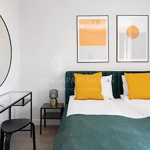 Scala Center With Parking By Lion Apartament